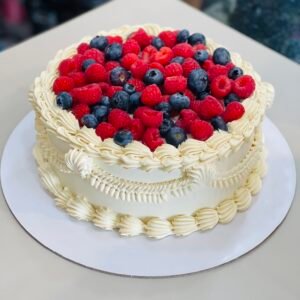 Mix berry cake
